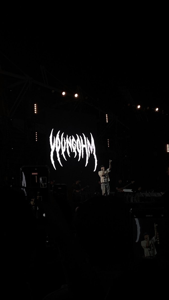 fran (@yesirfr) on Twitter photo 