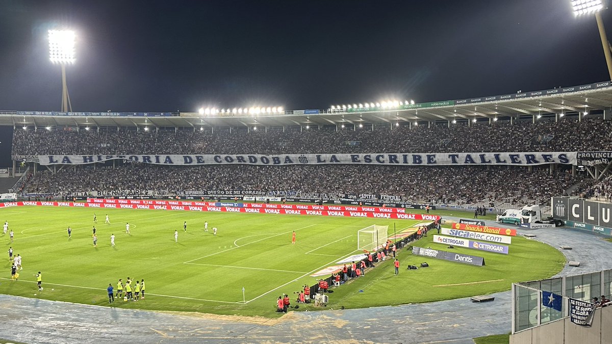 Partido cualquiera contra un equipo de mierda el día que sea cuando sea… ningún equipo de Córdoba hace esto, buenas convocatorias un Kempes completo la hacieron alguna vez, normalizar la Sta cantidad de gente… solo lo puede hacer Talleres en esta ciudad.
Chúpense una pija