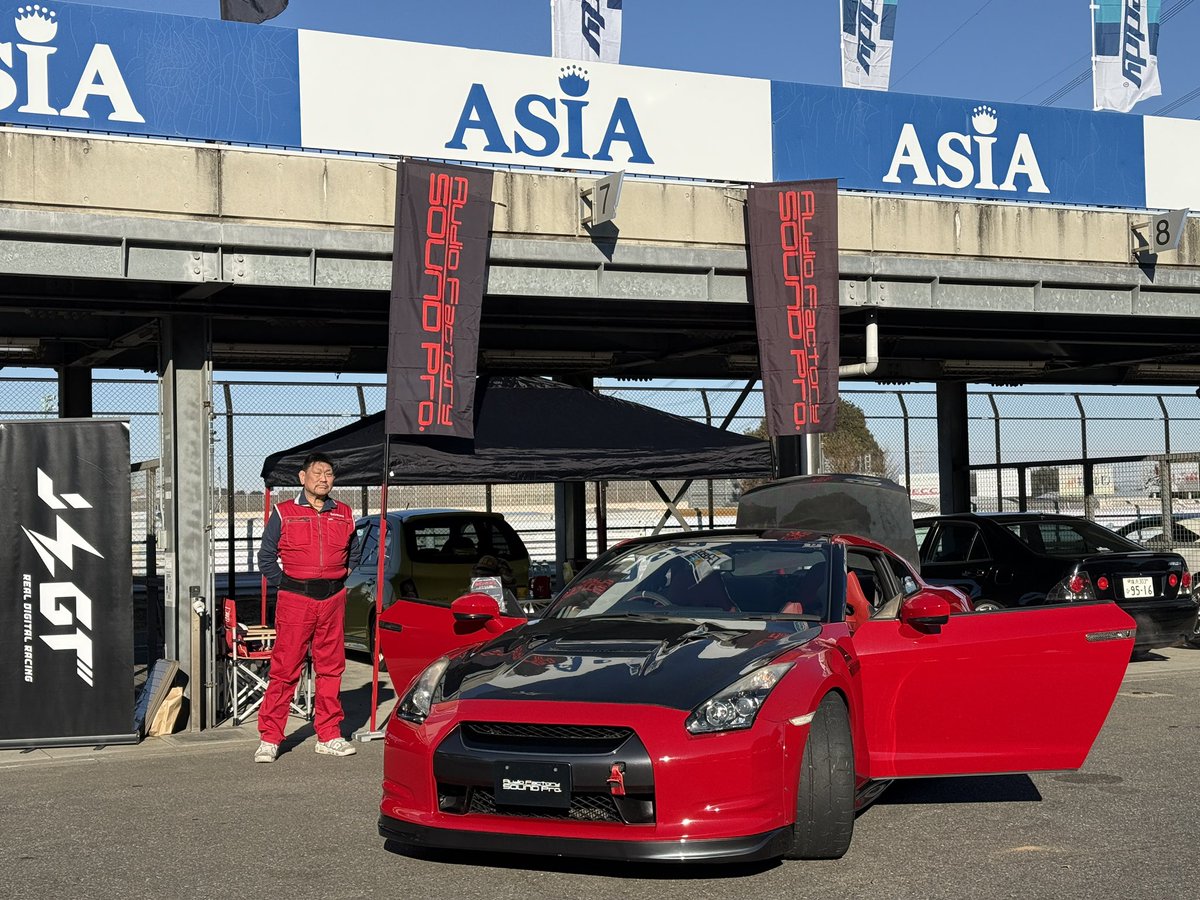 sode_AOG's tweet photo. 設営お手伝いw
お近くであれば、遊びに来てね!w
#soundpro
#R35
#KICKER
#EMSDD
#筑波1000 https://t.co/CKhG2rjhPa