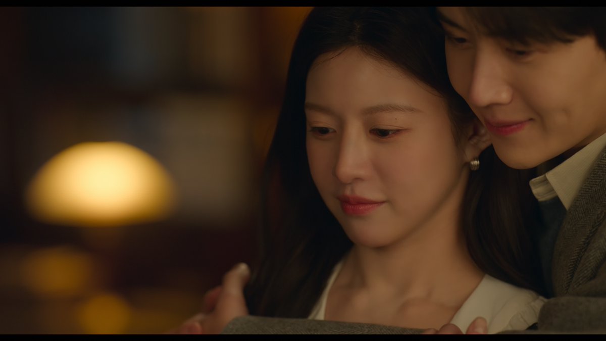 wensyifan's tweet image. "i missed you. and i was worried about you."
"i really missed you too."