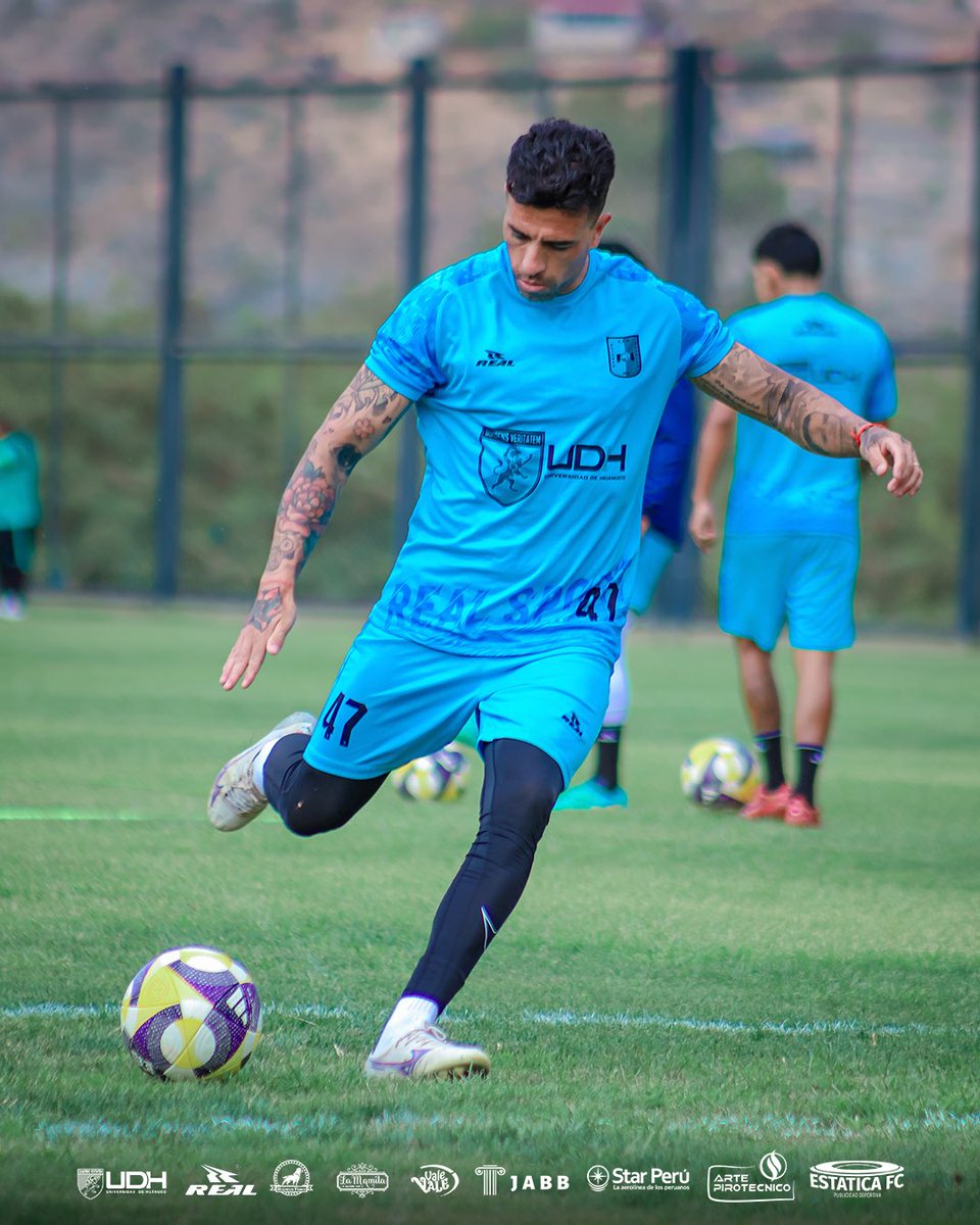 AlianzaUDH's tweet photo. 📸💪

Trabajando arduamente.

#VamosHuánuco
#VamosAlianzaUDH 🔴🔵 https://t.co/GAdhhuuk3R