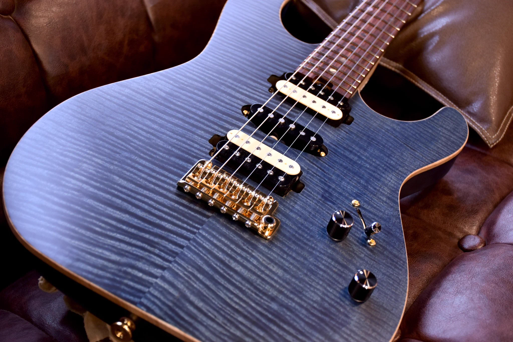Altero Custom Guitars on X: 