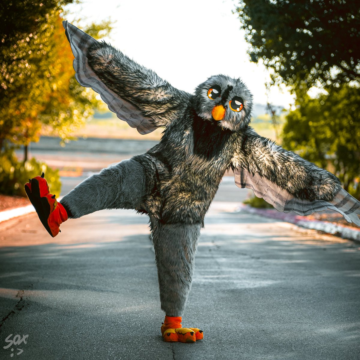 It's #FursuitFriday again???? ALREADY????

Next you're gonna tell me February is only a week away! X.X