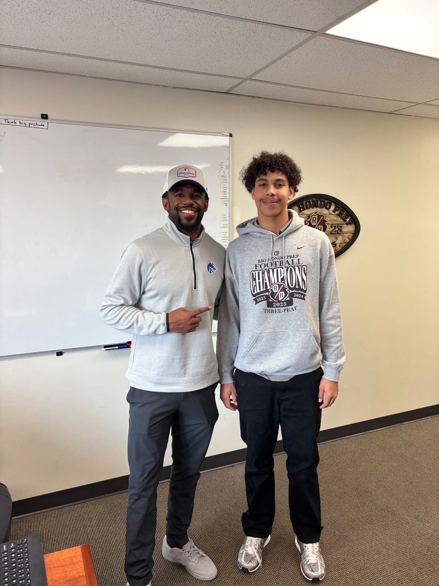 Christian Lee tweet media