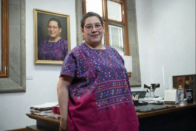 Un autohomenaje a la soberbia y a la ignorancia…