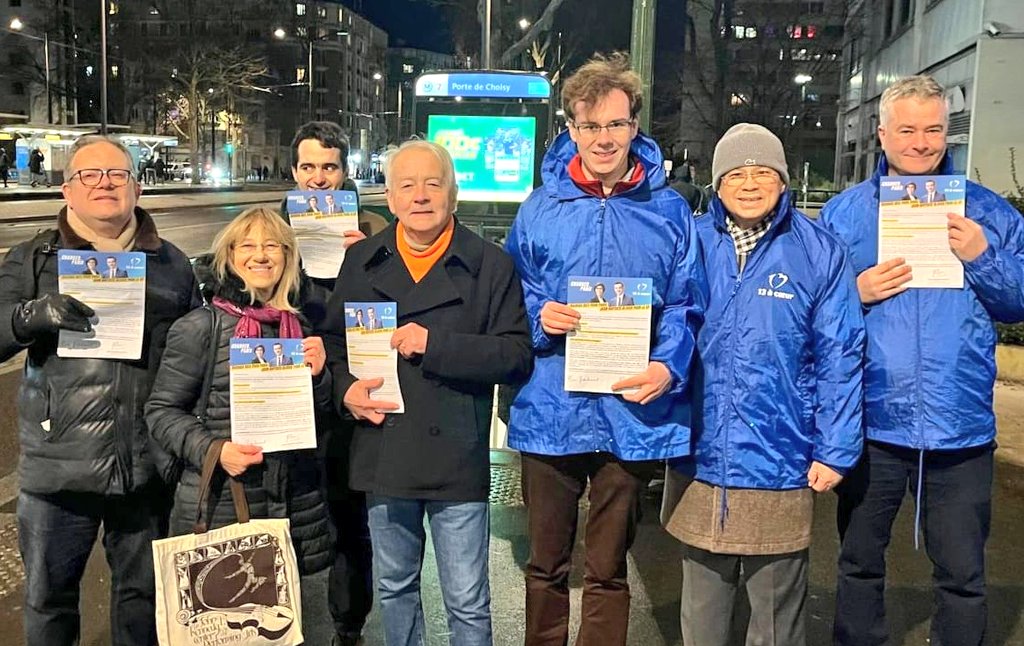 🟠🟢 En exclusivité diffusion de la première lettre de <a href="/jb_olivier/">Jean-Baptiste OLIVIER</a> avec <a href="/datirachida/">Rachida Dati ن</a> pour #ChangerParis à commencer par #Paris13 !

 ✅ Ⓜ️ Porte de Choisy 
✅ 🚉 Porte de Choisy 
✅ 🐉Le Quartier Asiatique 🀄
 
Très bel accueil ❤️💙

📢🚜🚜🚜🚀🚀🚀🗳️🫶👏👏👏