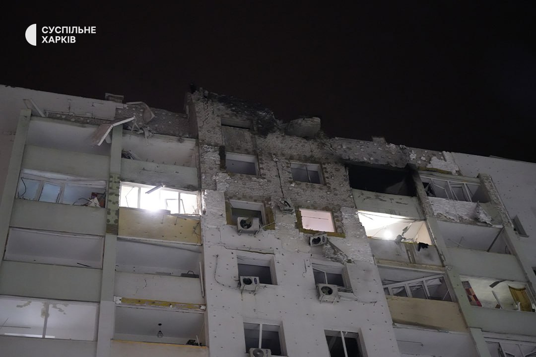 BohuslavskaKate's tweet photo. 🚨 One of the residential buildings in Kharkiv after tonight's russian drone attack https://t.co/jSSyzV5I6B
