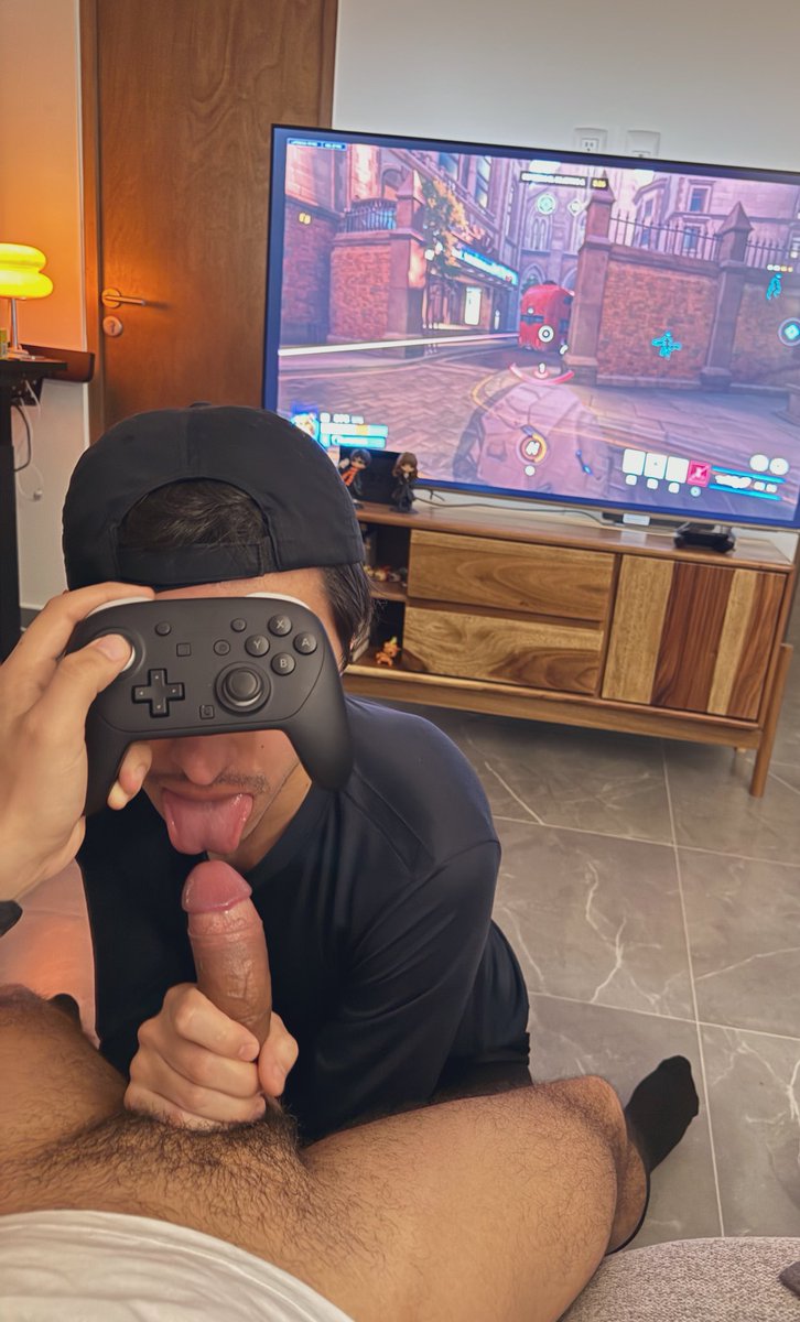 justaguy tweet media