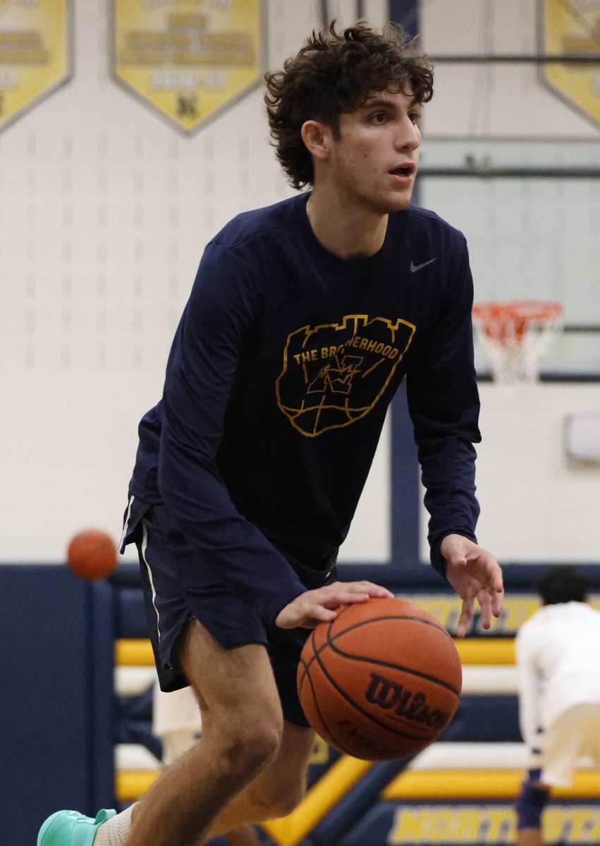 StarAthleticsAD's tweet image. Tonight the Nottingham Boys Basketball team beat WWP-North 40-37 for their 10th win of the season.  Dante Vasquez &amp;amp; Harry Bisset each scored 12 points in win.  The boys are back in action tomorrow vs Palmyra.  @HTSD_Nottingham @NottinghamNABC @NottinghamHSAD