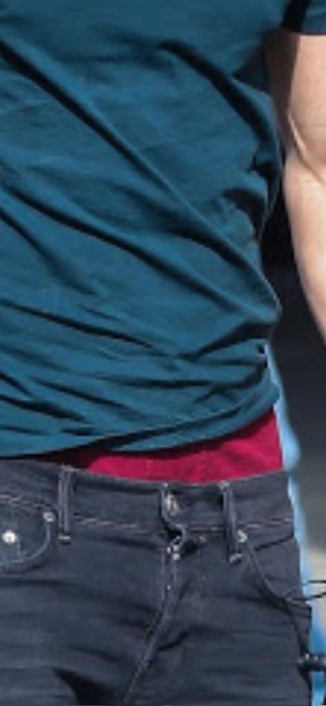 shitposter tweet media