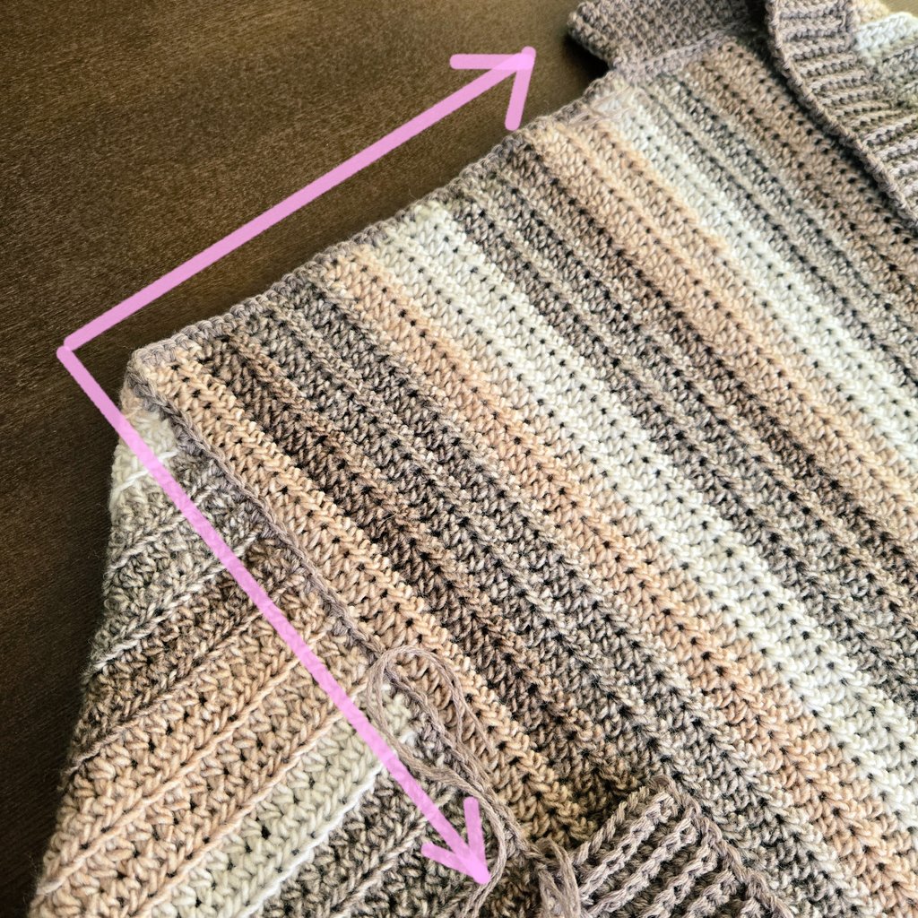 dango_please's tweet image. 結構足りない🤦‍♀️
1玉は追加で購入しないと…

ネットでしか買えない糸だから、送料の方が高くつく。

さてどうしたもんか。
送料無料の金額達成まで他の毛糸もポチる？
必要な1玉だけ約1000円超え(送料込)で買うか🫠

こうなるのが嫌で普段から多めに買ってしまって在庫がたまっていくっていうね😇∞