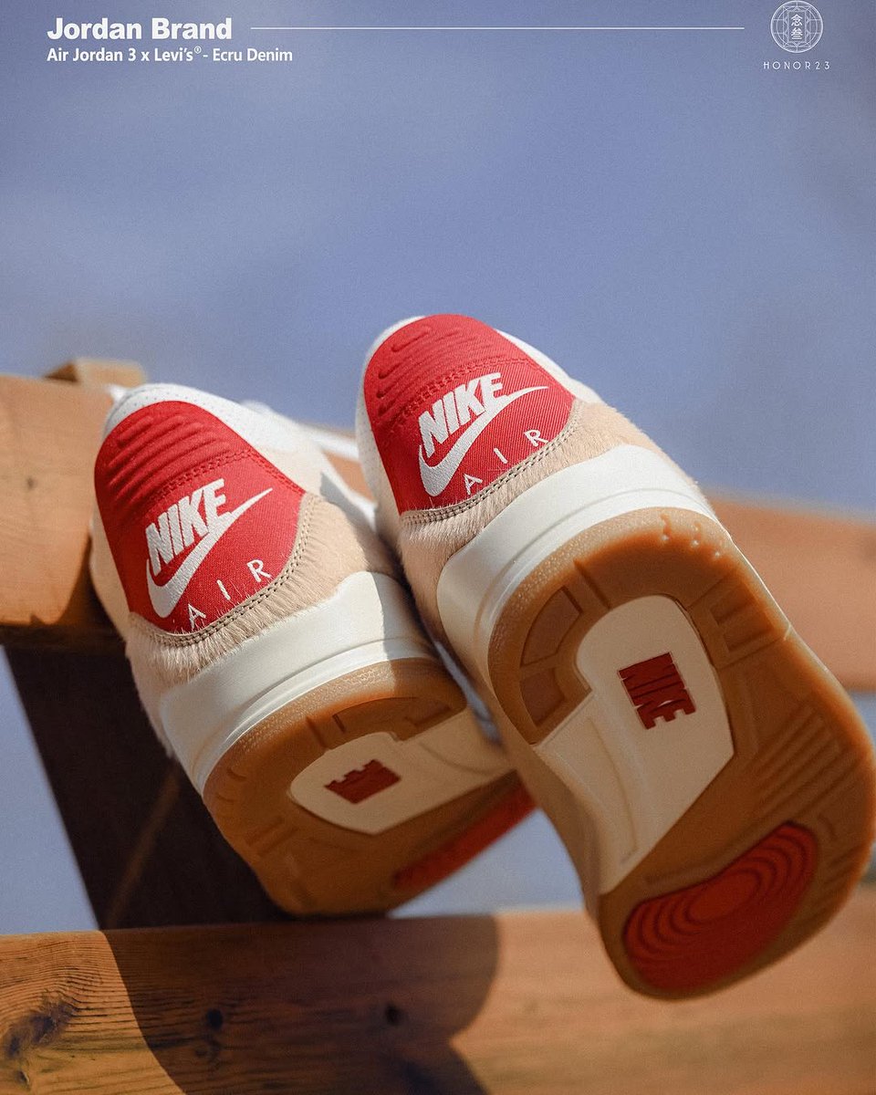 Levi's x Air Jordan 3 Retro Denim SP Year of the Horse" 🐴

🗓️ February 20th
💰 $230