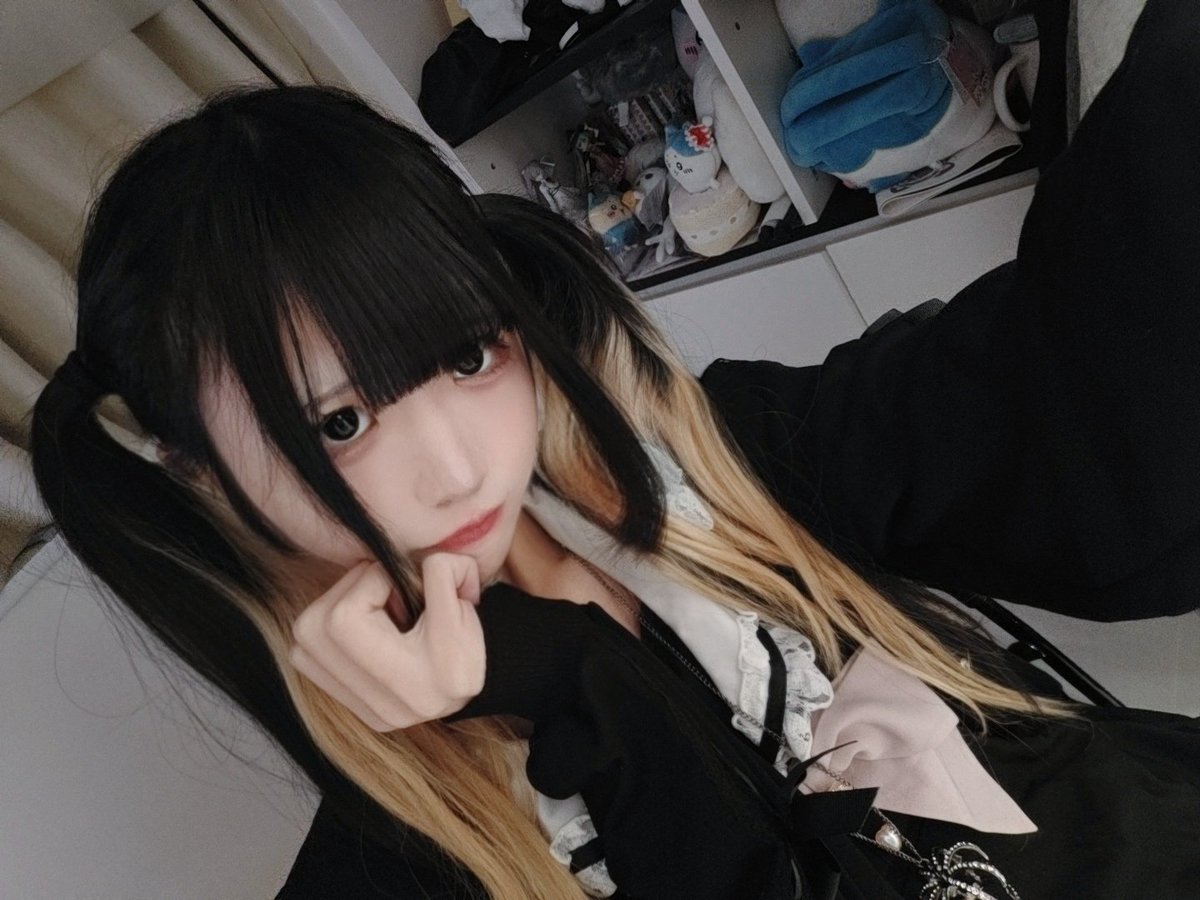 maho_0x's tweet image. 陰キャギャル