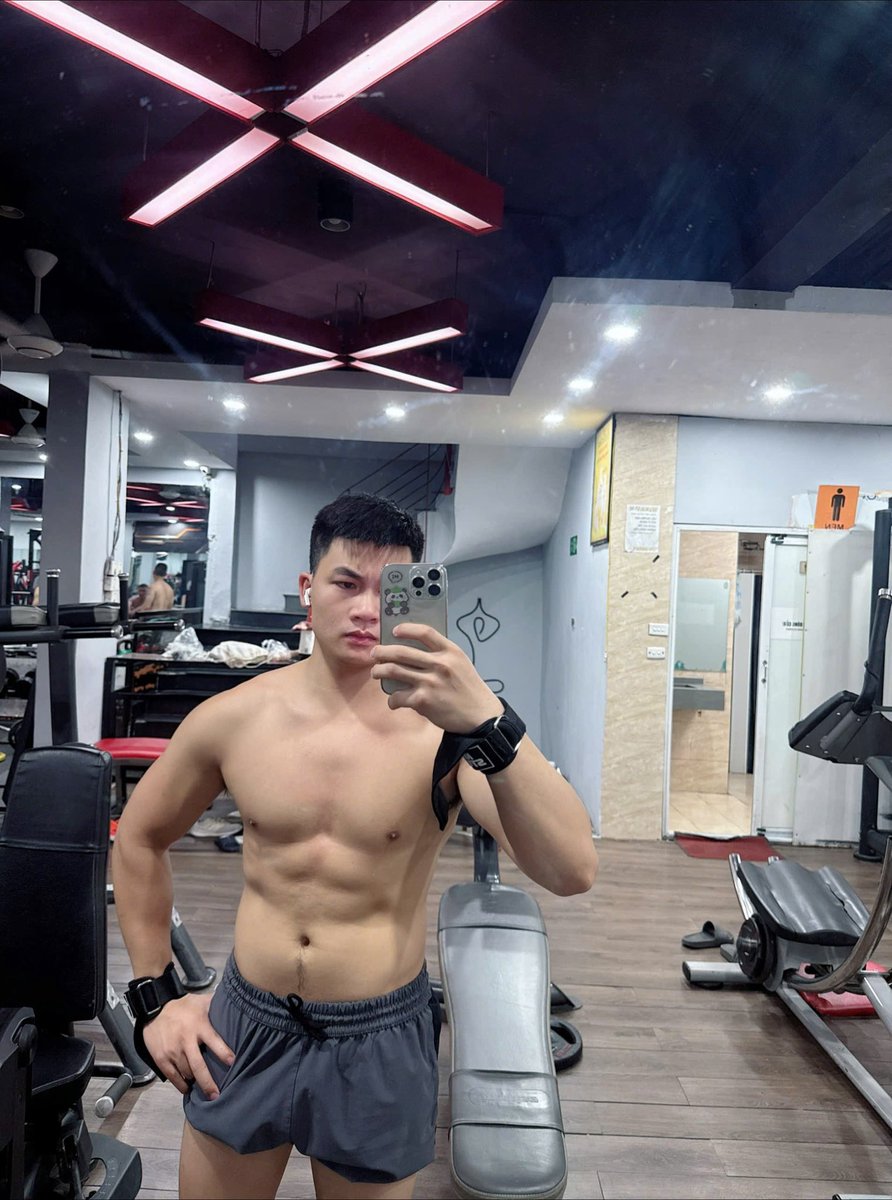 lap14145's tweet photo. Có Em nào ở hà nội không 😋😋😋 ib cho anh nữ 2k đổ lên #AnhHosoMoi https://t.co/5bgfqC1tpH