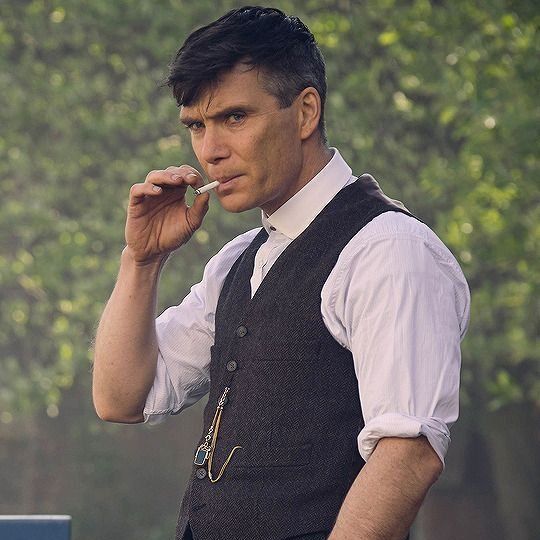 7 consejos sobre lenguaje corporal para hombres

1. Ponte de pie como un hombre.