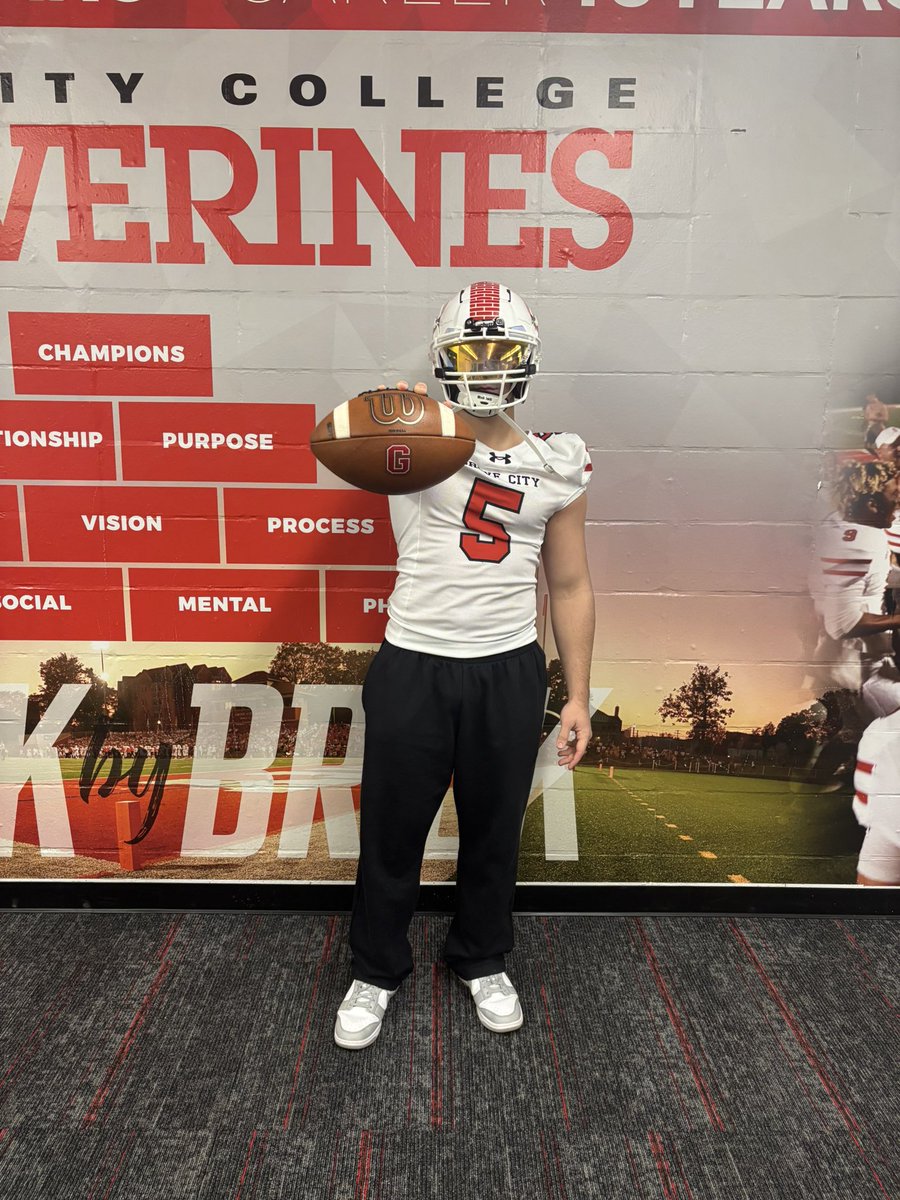 | Cohen Bechtel | 2026 | 4.0 GPA | RB/LB | tweet media