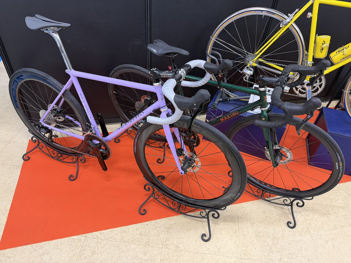 ディスクロード2台はフレーム自体ほぼ同仕様ですが、サイズやカラー