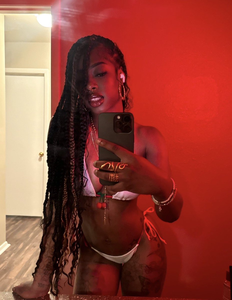 sezysaffy🖤 tweet media