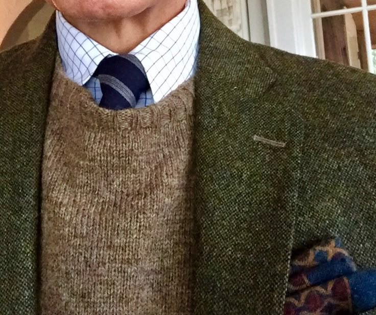 Green and brown. The ultimate winter color combination.