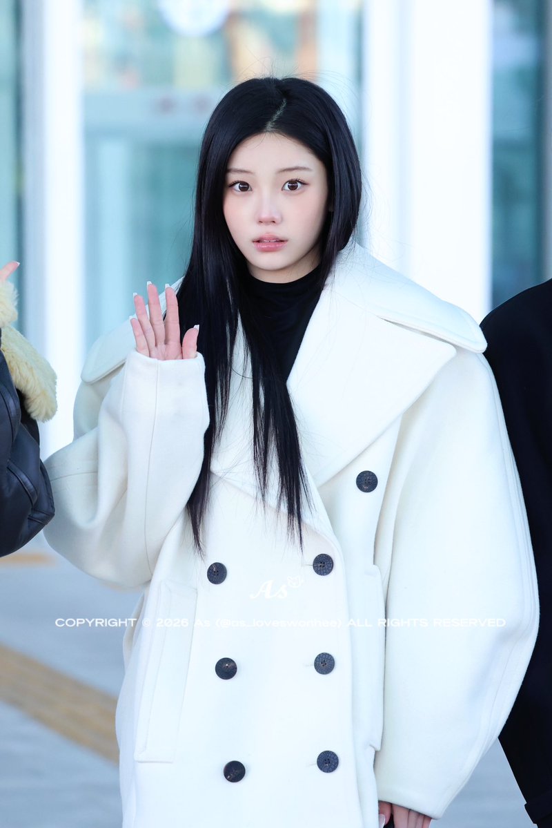 as_loveswonhee's tweet image. 260124 ICN
기니야 화이팅~!!

#아일릿 #ILLIT 
#원희 #WONHEE