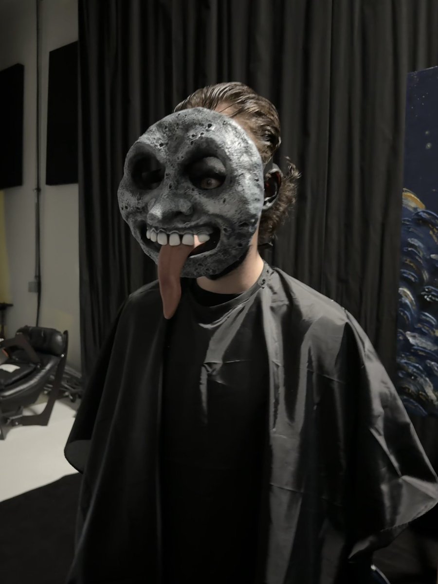 SUB URBAN tweet media