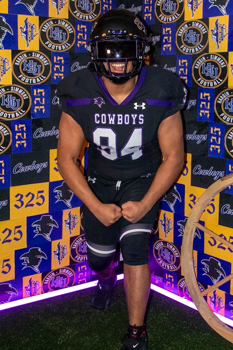 JioNThomas23's tweet photo. Thank you @CoachGGlynn, @jfreemanBJB, @BurlesonHSU, @EricBruntmyer and the whole staff @HSUCowboys for making my official visit a wonderful experience. I am truly humbled by the hospitality you and all your coaching staff showed me and my family.
#BlessedAndGrateful #seniorDline 
#EverythingIsEarnedNotGiven
@pmcginnis63 @ThomThreadgill @lancemcc @YmCory @PTanner34 @CoachGHendricks @chadpegues1 @bench424nmore @N_W_Sports @BHS_FBrecruits @TXTopTalent @5StarScouting @gobigrecruiting @FieldLevel @PrepRedzoneTX  @d1_clipz