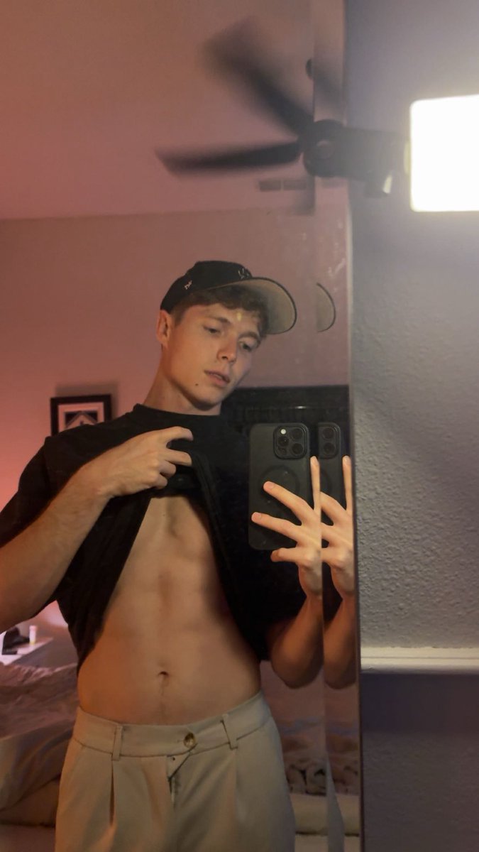 technotwink tweet media