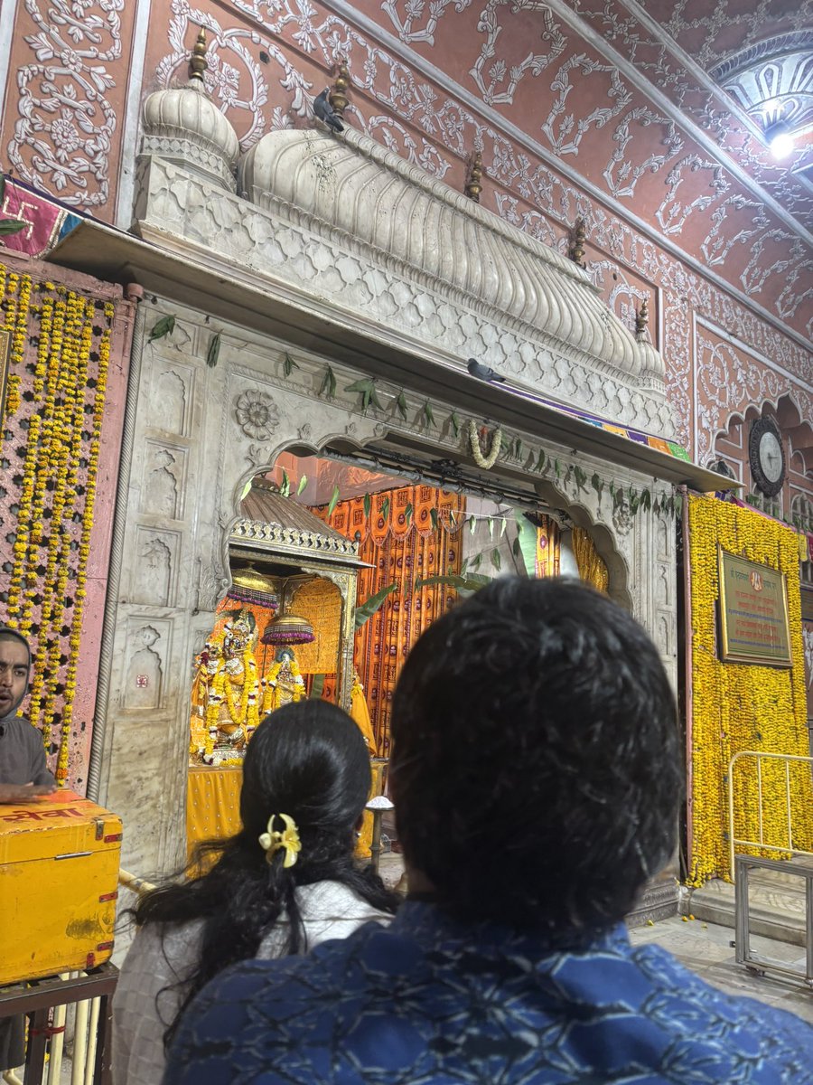 kavitaashok1969's tweet photo. #BasantPanchami2026 darshan of #Govinddev ji @Jaipur .
Kuch spiritual bhi zaroori hai https://t.co/kWMJhLHtbZ