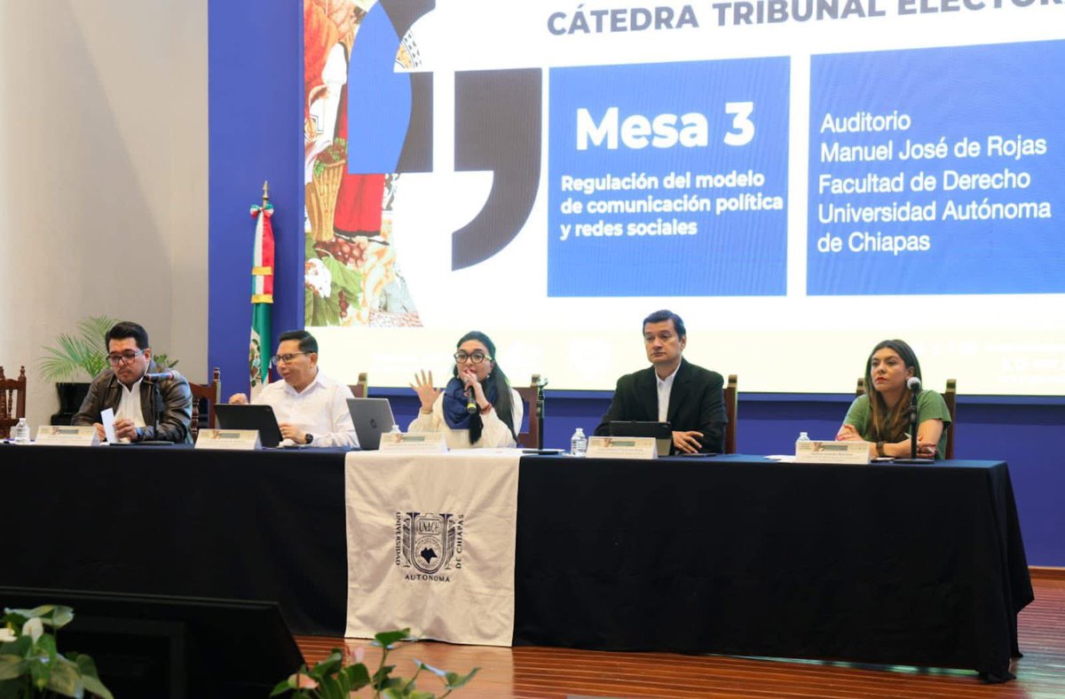 teechiapas's tweet image. La magistrada, Sofía Ruíz Olvera, participó en la Mesa 3 “Regulación del modelo de comunicación política y redes sociales” del foro académico sobre comunicación política y redes sociales, compartiendo reflexiones sobre la importancia de garantizar procesos electorales. 

#TEECH