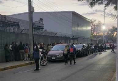 mxcharts's tweet image. ¿Cómo van a protegernos de los revendedores? Si ustedes mismos les apartan los boletos y les dan preferencias 

TICKETMASTER NO CUMPLE 
#PreventaJustaBTS #NoALosRevendedores
 #ARMYNoCompraReventa