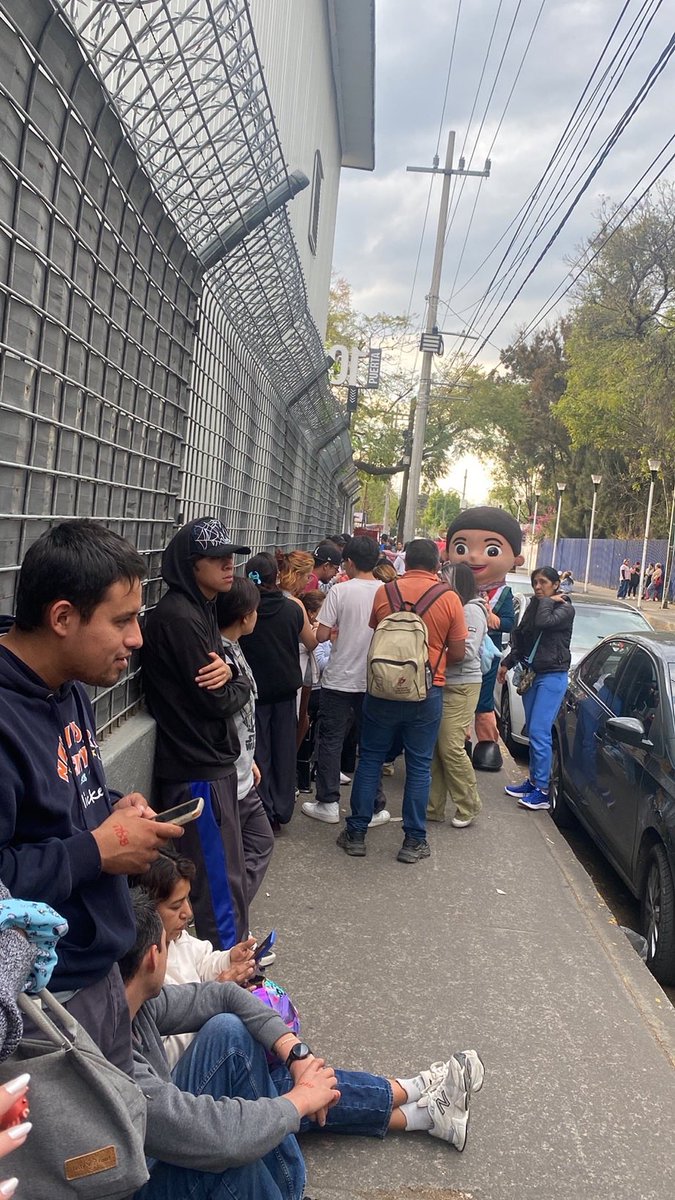 mxcharts's tweet image. ¿Cómo van a protegernos de los revendedores? Si ustedes mismos les apartan los boletos y les dan preferencias 

TICKETMASTER NO CUMPLE 
#PreventaJustaBTS #NoALosRevendedores
 #ARMYNoCompraReventa