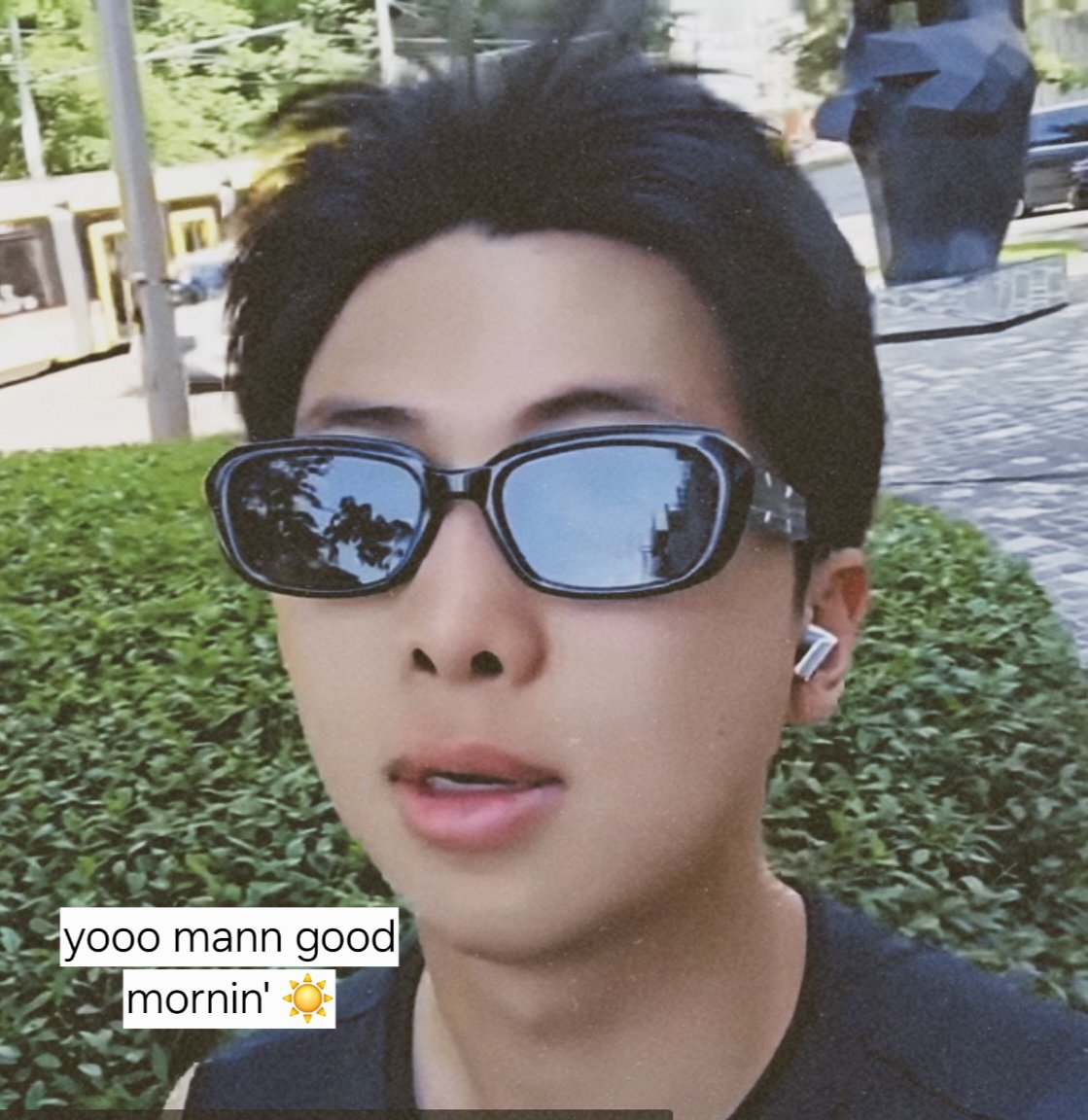 Pagi mootsie ✨️

Jangan lupa streaming haegeum ya ARMY yang sayang Bangtan khususnya our Yoongi Boongie kesayangan yg biasa dipanggil Yoongi Marry me. Boleh streaming 20x 40x 60x bahkan ampe 100x, ngga ada limit. Rekomendasi pl aku cantumin di bawah