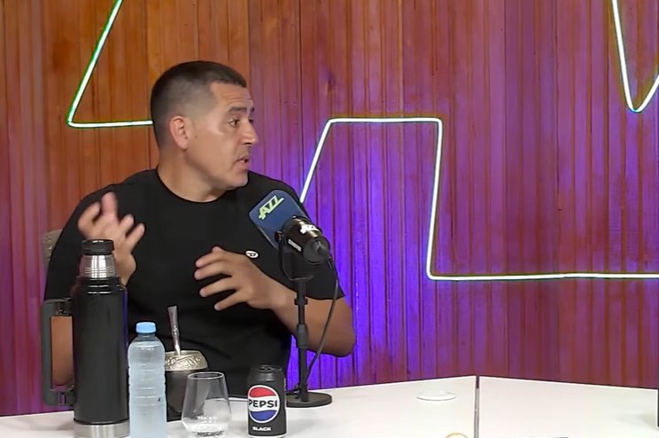 "Por más que a muchos nos duela es una realidad que Madrid es un antes y un después en la historia de los clásicos. Ese día morimos en Madrid. Cinco pijazos nos clavó River".

Juan Roman Riquelme en AZZ.