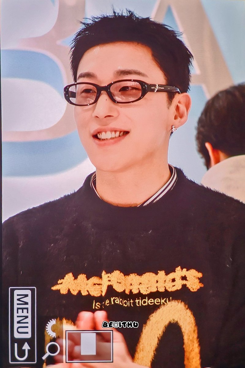 260124 더가베

보고싶었어🖤

#문종업 #종업 #moonjongup #jongup 
#文鐘業 #ムンジョンオプ