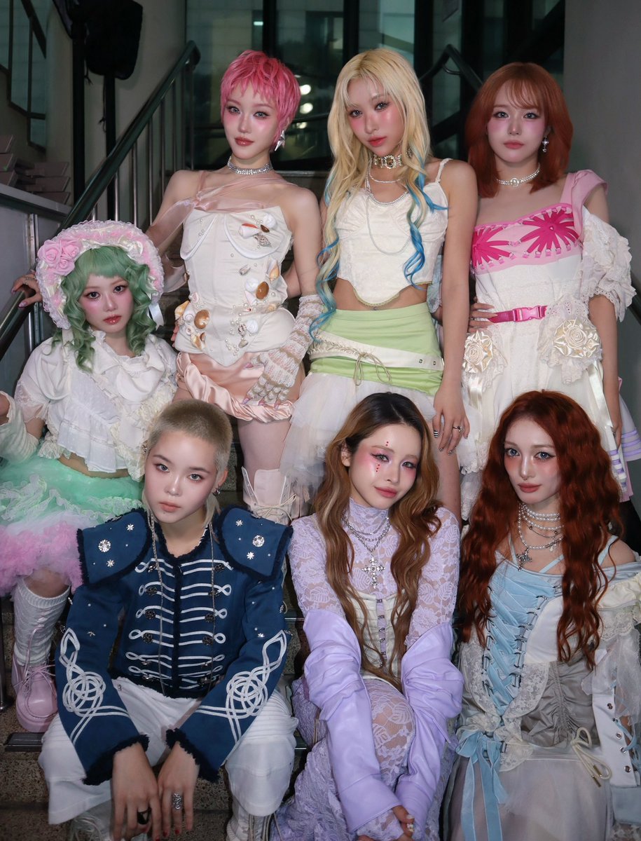 XGOfficial_'s tweet image. 💘💖HYPNOTIZE🧜‍♀️🎀💜
🎵MUSIC BANK 260123 
첫방 감사합니다~~~ 💋"
한국방송 오랜만에 올 수 있어서 너무 반가웠고 최고였어요!!
Check out today's performance too!!!
꒰ঌ(๑≧ᗜ≦)໒꒱⋆⸜♡⸝‍⋆໒꒰ྀི∩˃ ᵕ ˂∩꒱ྀི১
#XG
#HYPNOTIZE 
#THECORE