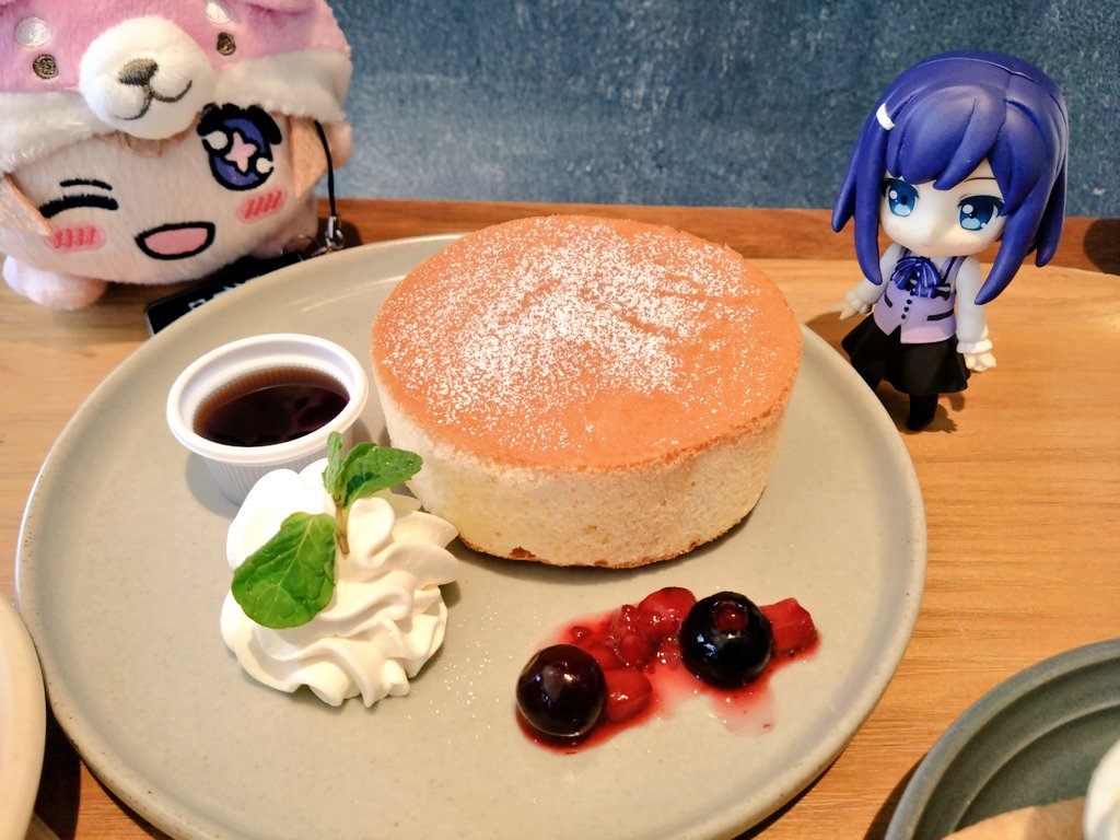hotohiro's tweet photo. フユはぴばー!
#LATTEST https://t.co/lcbClWgr8C