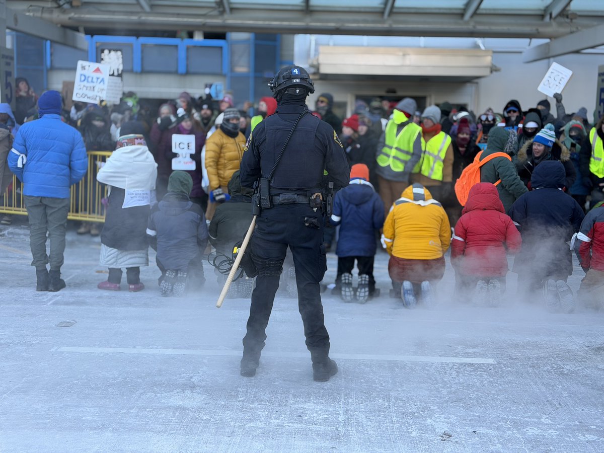 I was at the interfaith protest in MN today. Here are some of the shots I took.

Something deeply wrong about loading up zip tied faith leaders on a bus for the ‘crime’ of peacefully protesting the violent abduction of their neighbors.

Full story: qasimrashid.com/p/live-from-mi…