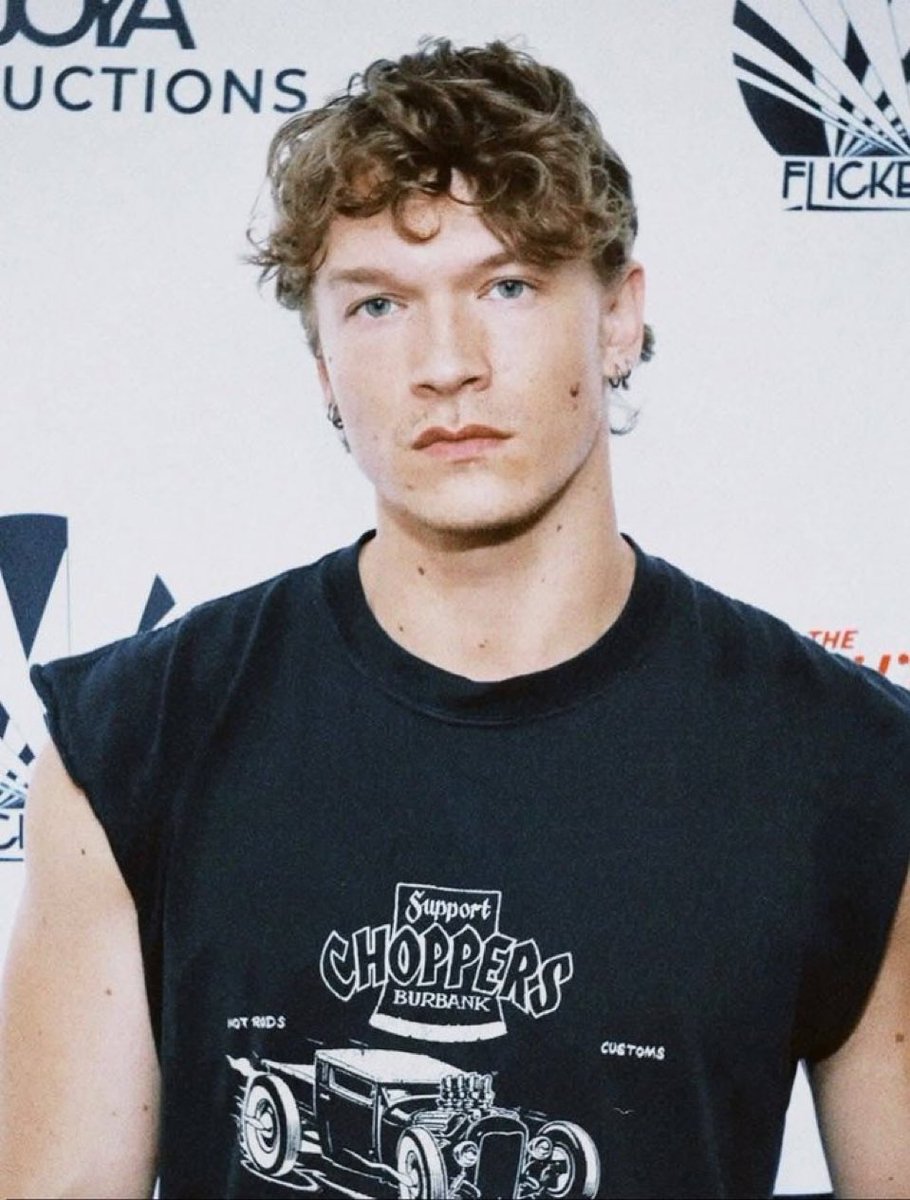 rrozanovy's tweet image. i miss ilya rozanov