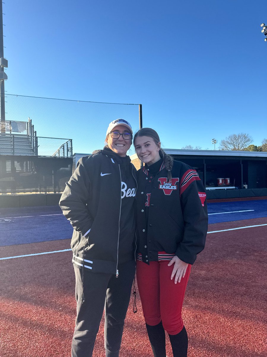 Kendal_Chamblee's tweet photo. I also had a great time camping @UCASoftball this past weekend! Thank you so much coaches/staff for taking time to work with us during the uncomfortable weather and thanks for the opportunity to camp with y’all! @MandiBaldufnsr @CoachLucas_ @ViloniaSB @ARFleXsoftball @trin_1223 https://t.co/lVTDhUswyc