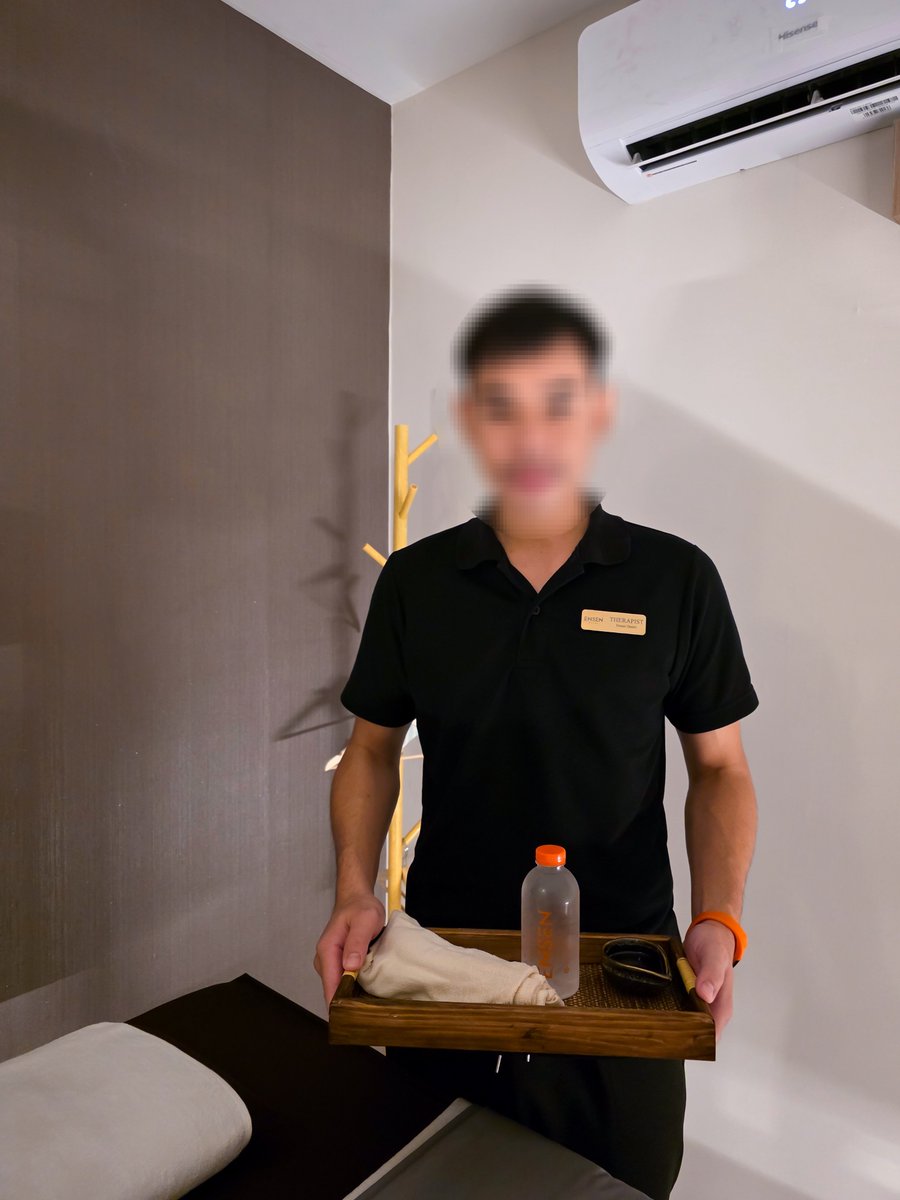 PlanetWorld_MassageReview tweet media