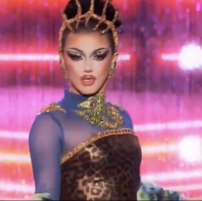 sapphicsuzie's tweet image. myki meeks you’re a winner, don’t listen to them. #DragRace