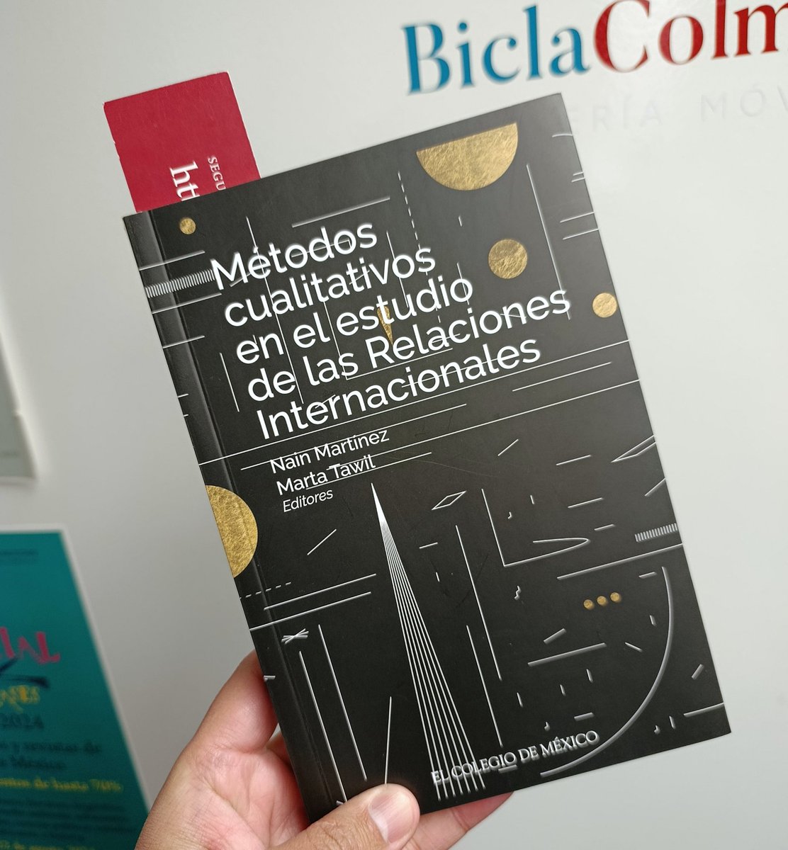 Publicaciones de El Colegio de México tweet media