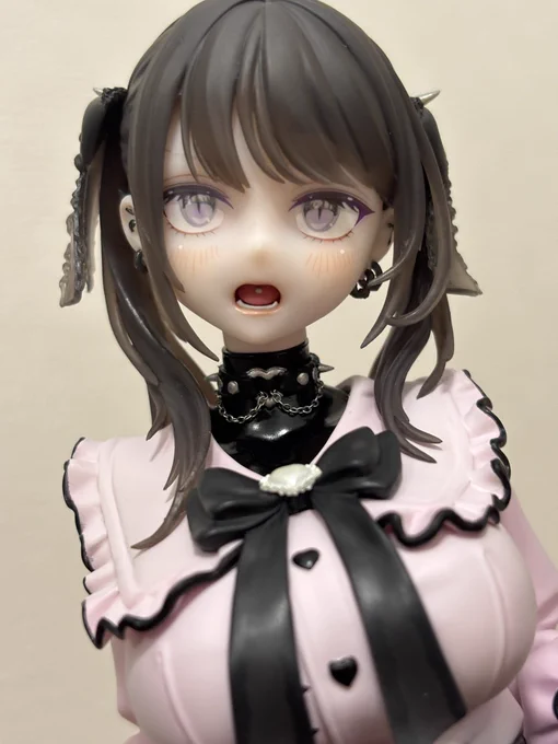 YD先生の黒川ミウちゃん来ましたわ〜 オプションの舌ピ見せてるverにしました。 ラバーがツルツル 地雷系なのも可愛い 第2弾も出るとの事で、かなり楽しみ・・・