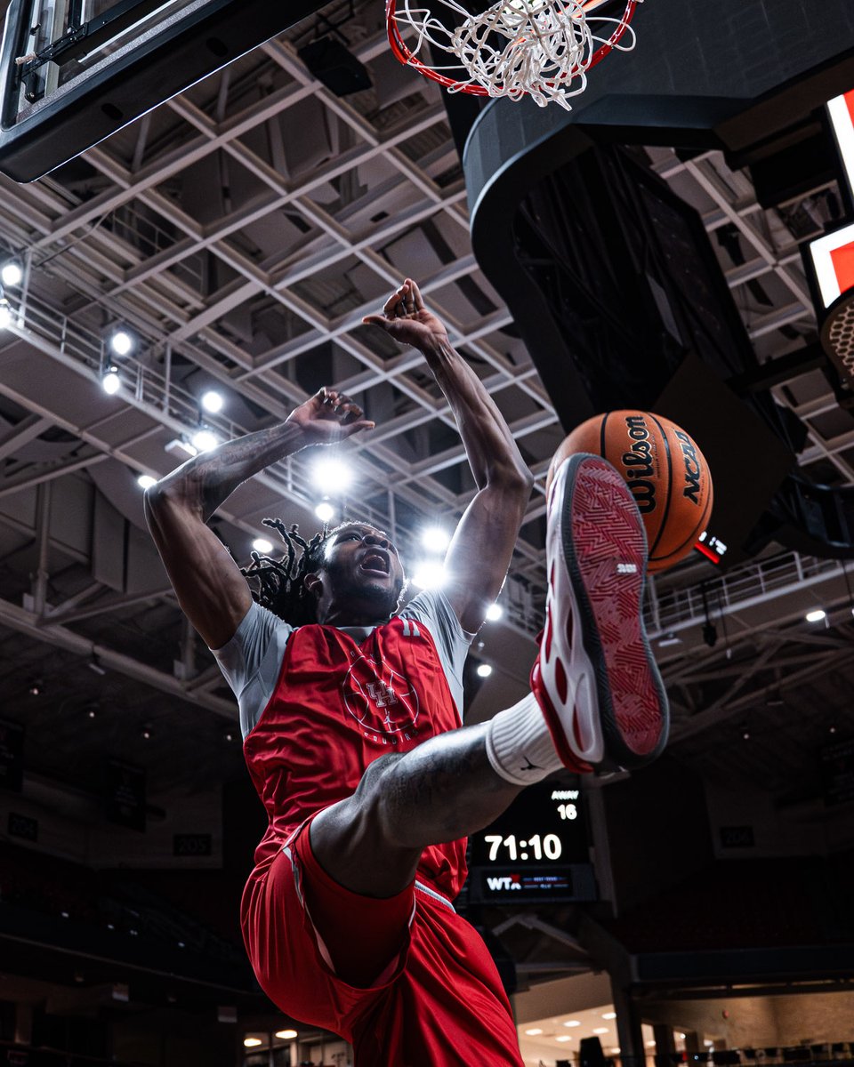TROTWAM's tweet photo. OFFICIAL 1-24-26
#WAMTalk 

#HoustonCougars  -125 
FH  -120 
 https://t.co/1qHJcEd0Og