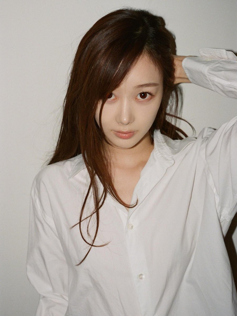 411bburgundy's tweet image. โห คุรเอริ ผญกับเชิ้ตขาวคือออ เฮลปปป์😭😭😭😭😭😭😭