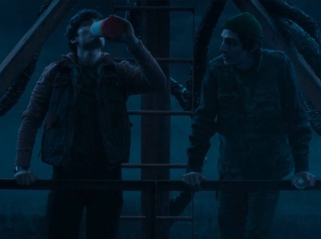 seungheoncookie's tweet image. "never in the cards" but mike recognized his breathing. stayed for days at the hospital with him. took accountability when they fought. the "will voice". blue and yellow meets in the west. defended him against bullies. parallels to other couples. And so much more. I'm irritated.