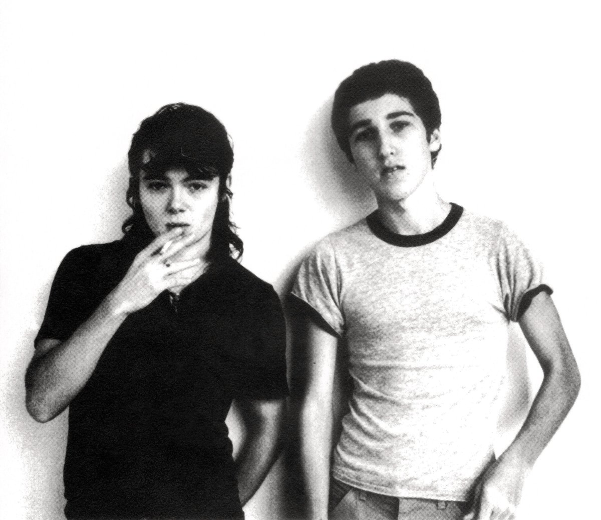 Daft_Wub's tweet photo. Something I find really interesting about Daft Punk's history is that the transition from Darlin' to Daft Punk was a lot more gradual than people realize. It's honestly more akin to a name change than a totally different project 🧵 https://t.co/HS0DwvwvyT