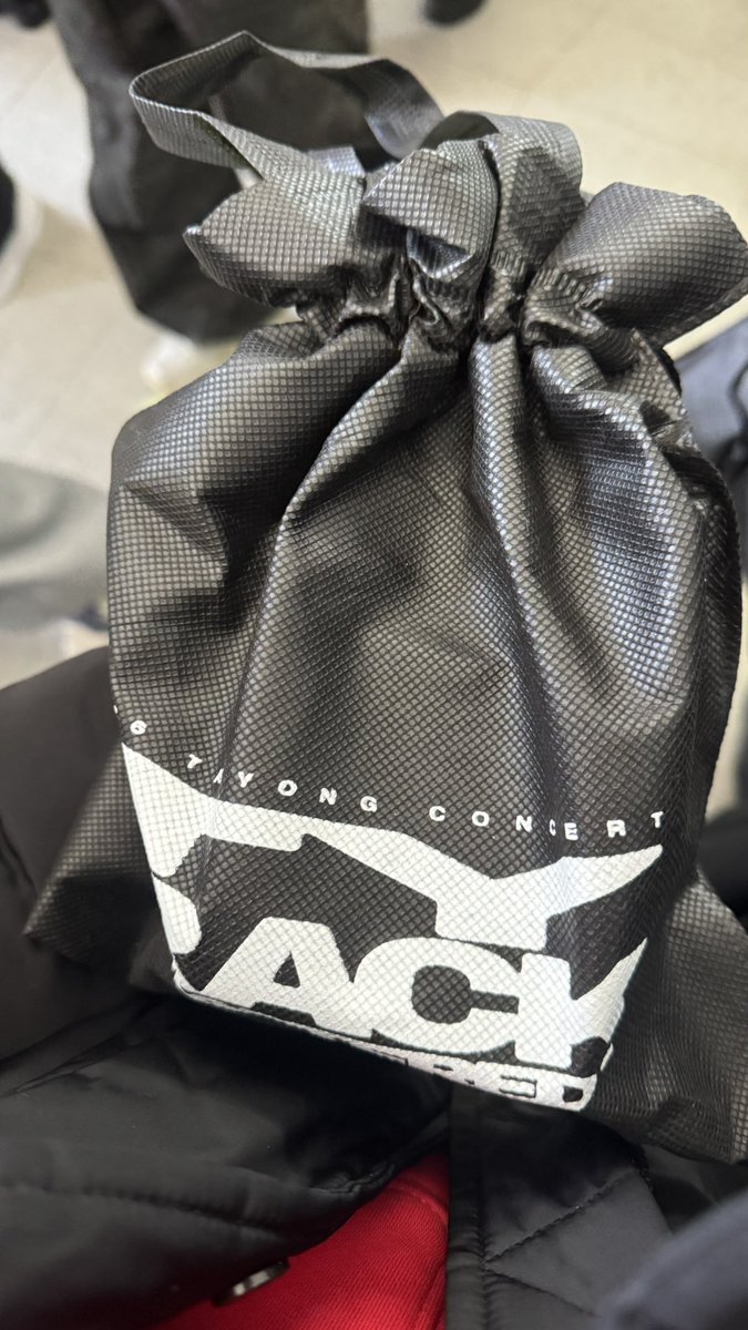 pbwithnongty's tweet image. น้องแทยงให้ลำโพงง

ถุงแพคvip 

#TY_TRACK_REMASTERED
#TY_TRACK_REMASTEREDinSeoul_D1