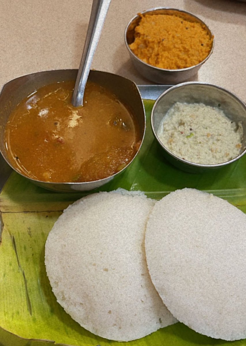 whosthatmiss's tweet image. We don’t give enough credit, love and appreciation to south indians for inventing the best breakfast in this whole world - idli and dosa. I am yet to find better breakfast.