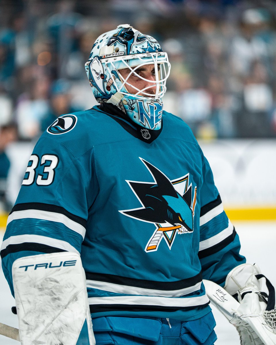 NHL's tweet image. Four straight wins for Alex Nedeljkovic entering tonight!

Will he make it five? 🖐